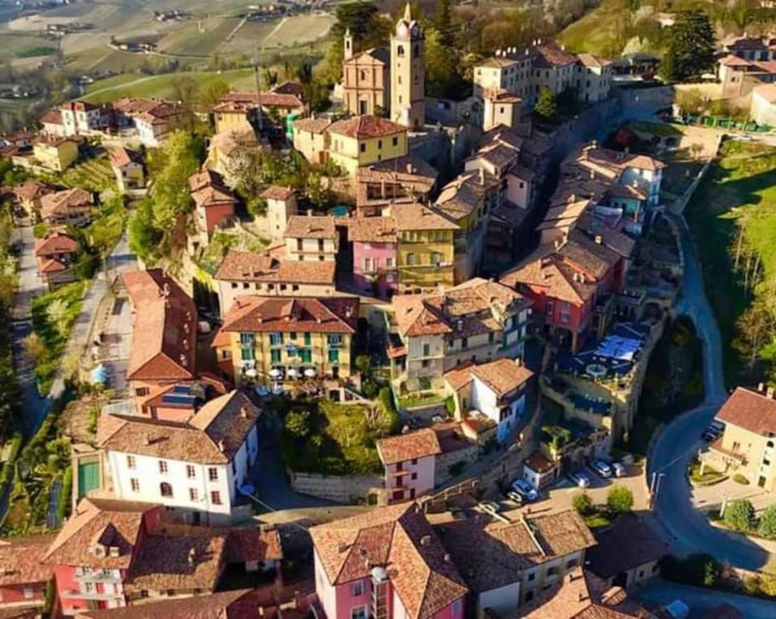 Langhe Belvedere Apartment Monforte D'Alba Exterior photo