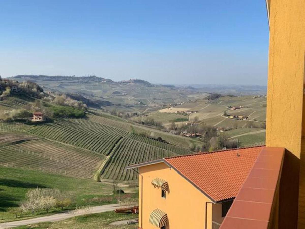 Langhe Belvedere Apartment Monforte D'Alba Exterior photo